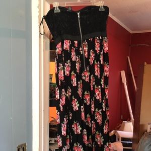 Rue21 Dresses - Flowery dress Rue21 Dresses - Flowery dress